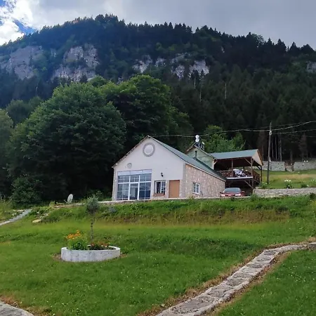 Vılla Devor *